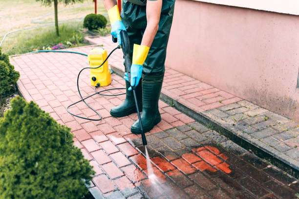 Why Choose Our Certified Pressure Washing Experts for Your Project Needs in Middleburg Heights, OH?
